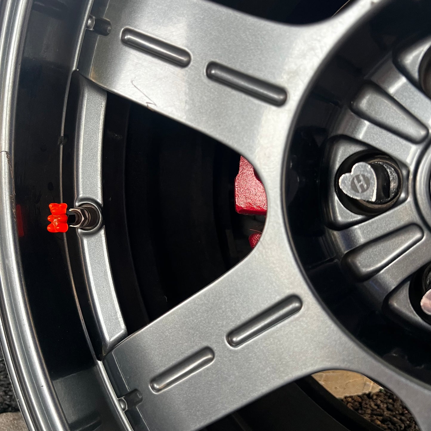 Bear Valve Caps